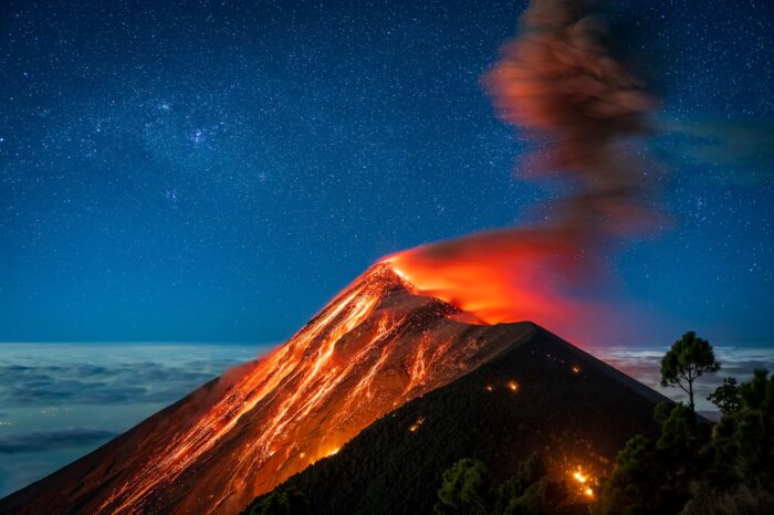 VOLCÁN DE FUEGO <br> 15 al 18 febrero 2027